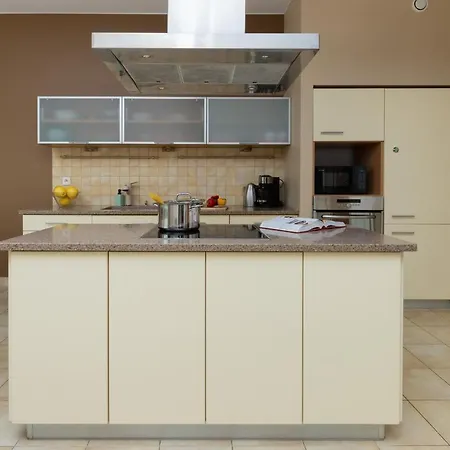 Orlowo Park With Spacious Terrace & Winter Garden By Renters דירה *