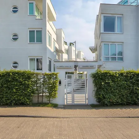 דירה Orlowo Park With Spacious Terrace & Winter Garden By Renters גדינייה